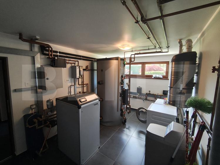 Casa D+P+M, 380 mp, teren 900 mp, Fotovoltaice Garaj, Sanmartin Bihor