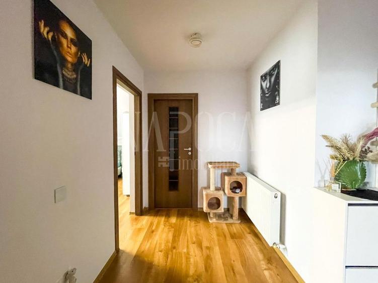 Apartament 3 camere de vanzare in Floresti