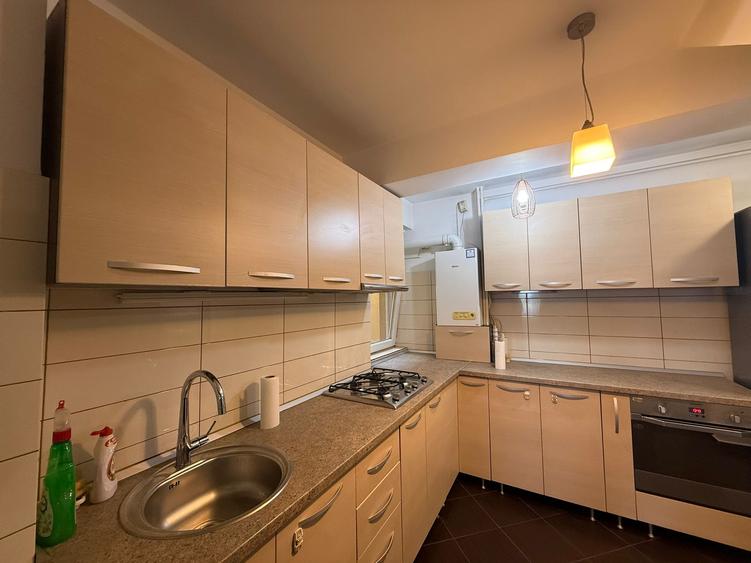 Penthouse de vanzare - Sector 4!