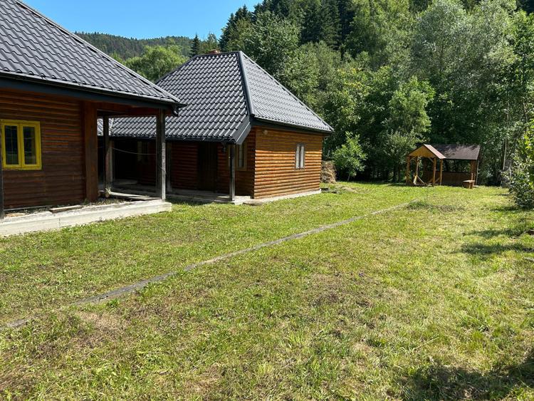 Casa de vacanta , zona Soarecului , Marginea