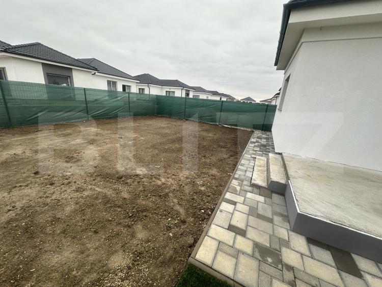 Casa plan parter,80 mp utili,300mp teren