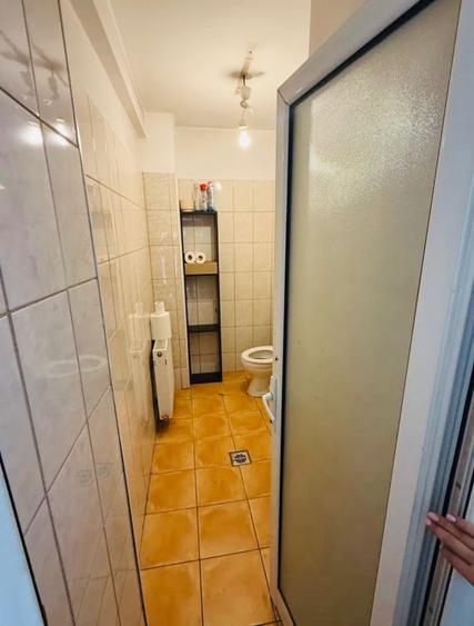 SPATIU COMERCIAL | SPATIU BIROU | BANU MANTA | TURDA | VITRINA 16 Ml |