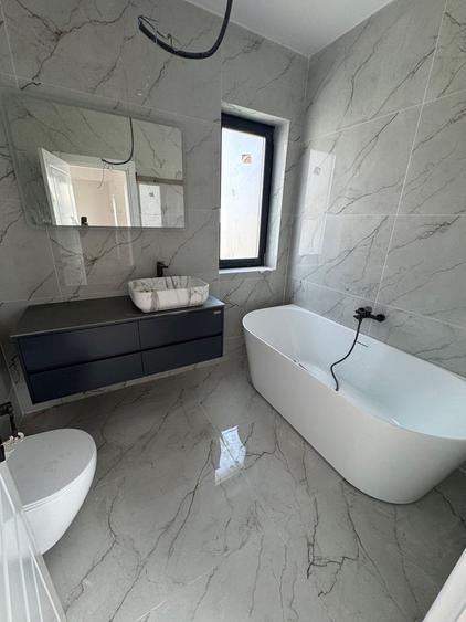 Vila exclusivista cu PISCINA, zona Liddl Tunari, 0% comision