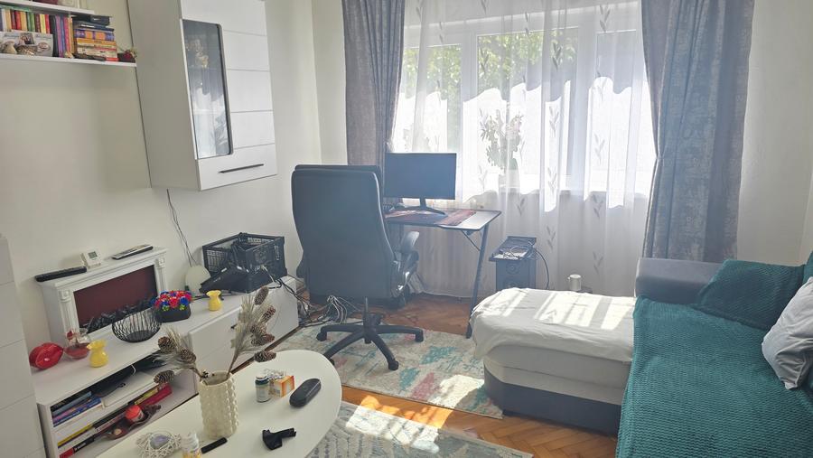 Vand apartament cu 2 camere decomandat in Deva, zona Eminescu (Profi), etaj 1,