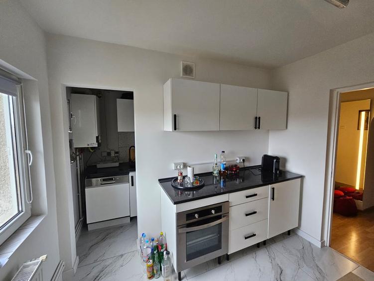 Apartament 3 camere, dec, 2 băi, 2 balcoane, et. 3 din 4, zona Șagului-Steaua