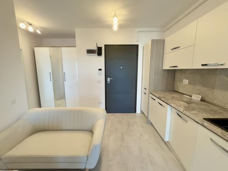 Garsoniera Plaza Residence !