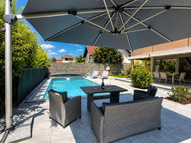 VILĂ DE EXCEPȚIE CU PISCINĂ ȘI GRĂDINĂ DE 1.385 MP | MOGOȘOAIA