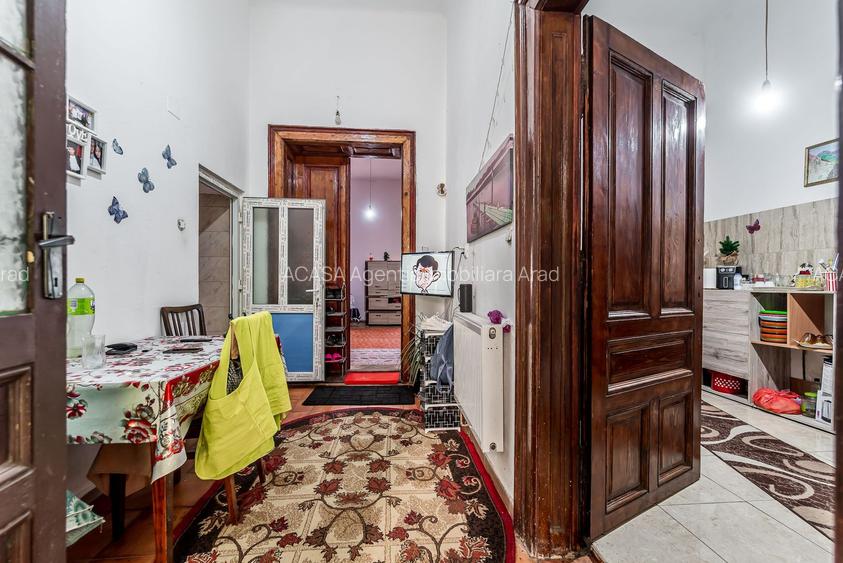 Apartament cu 2 camere la parter in Piata Catedralei Comision 0 - 8