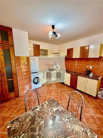 Casa cu 5 camere 2 bai 184 mp utili zona Calea Dumbravii
