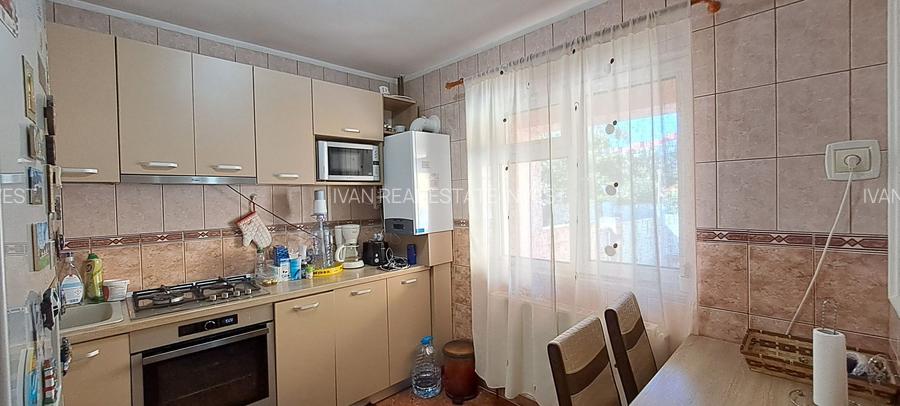 Brancoveanu - Stadion Rocar, casa inidviduala, S+P+1Et+M, 5 camere - 3