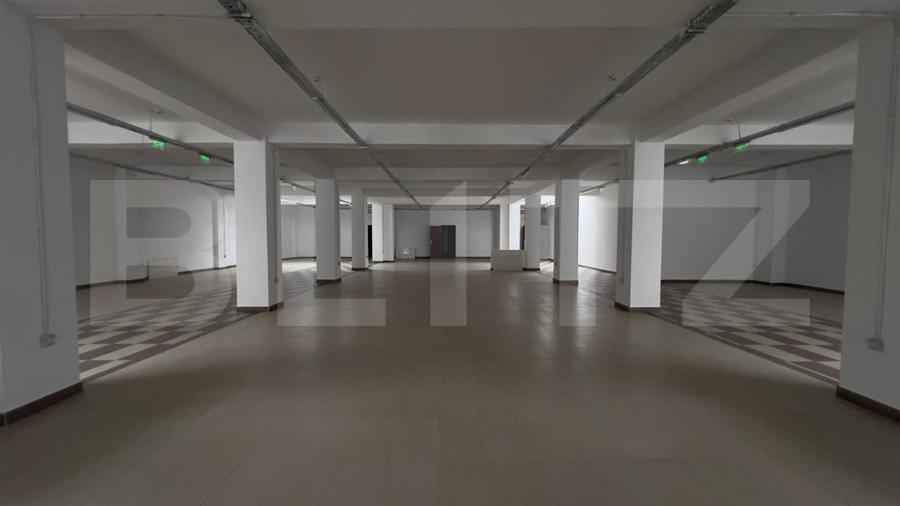 Spatiu comercial, 850 mp, Semicentral
