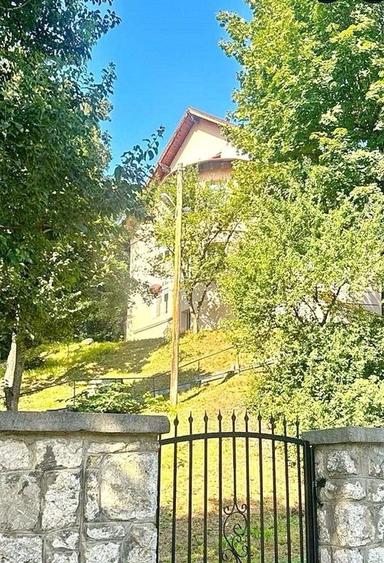 Apartament In Vila- Zona cu Multiple facilitati