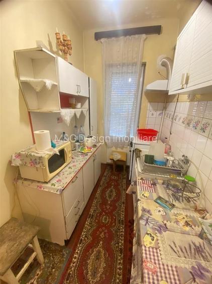 Apart la casa Bogdanestilor  curte  acces cu masina centrala proprie - 14