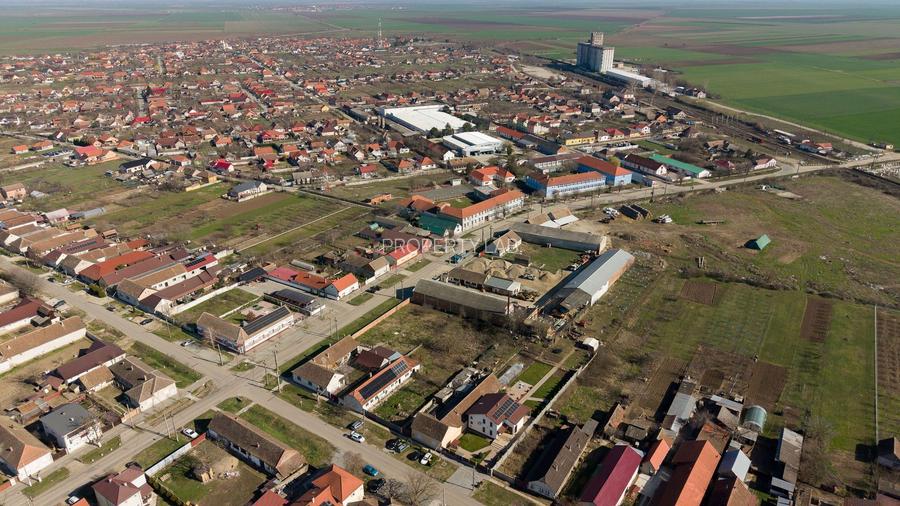 Casă  Sântana cu 3 camere și panouri fotovoltaice - 10