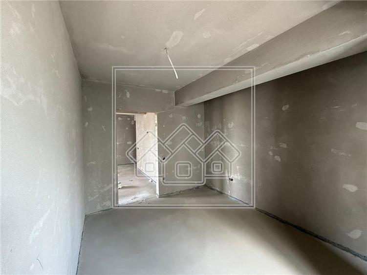 Apartament nou, 3 camere si balcon, 60 mp utili, Selimbar
