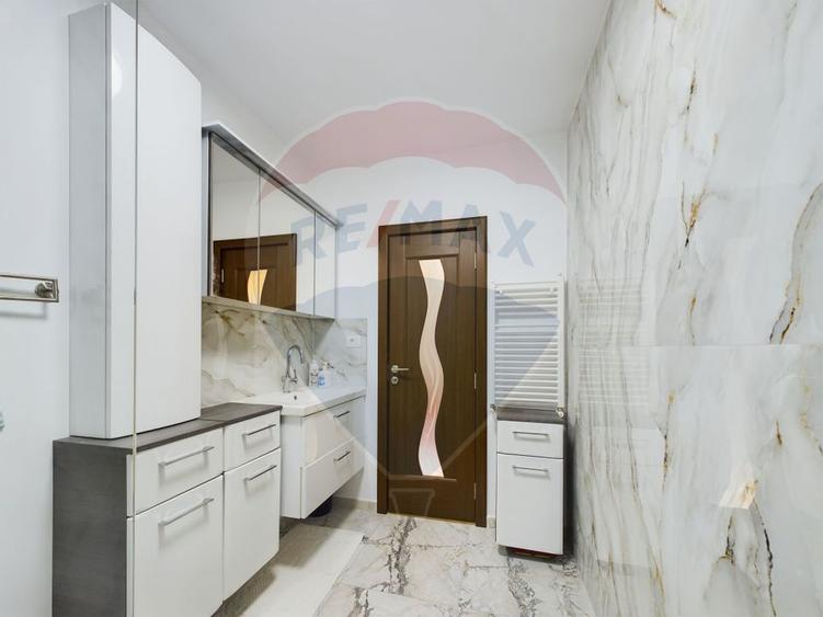 Vila cu 5 camere de vanzare Darza- Crevedia