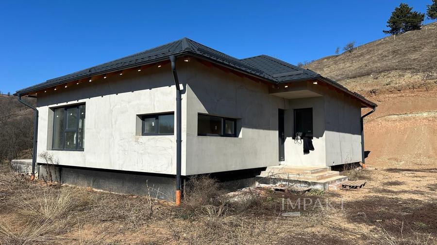 Casa pe un nivel | Teren 2.977 mp | Panorama deosebita | Suceagu