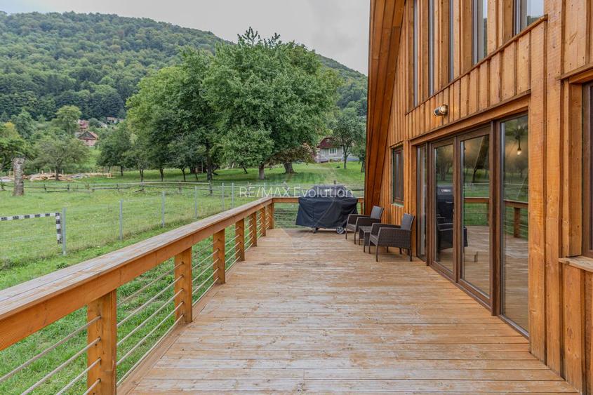 COMISION 0%| CABANE TIP A IN BRAN| TEREN 2166MP| ACHIZITIE IN RATE - 12