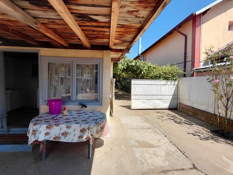 CASĂ RENOVATĂ DE VÂNZARE ÎN BLEJOI (PRAHOVA) + 500 MP TEREN - PRET: 83.000 EURO