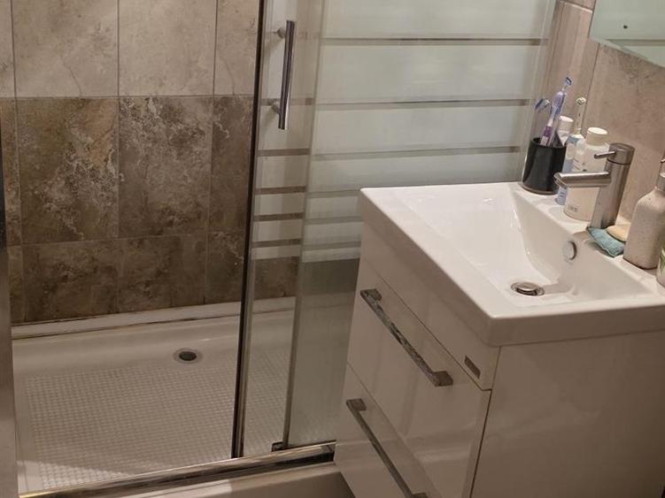 Vand apartament 2 camere decomandate, in Craiova, cartier Brazda, centrala gaze!
