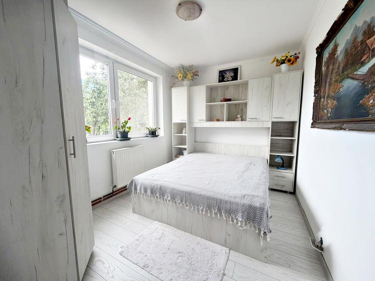 Casa noua de vanzare in Sauaieu, cu priveliste spre lac , la 20 km de Oradea