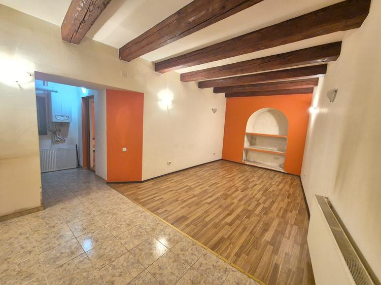 Vanzare apartament 2 camere in casa Centrul Istoric la 2 min de Piata Sfatului
