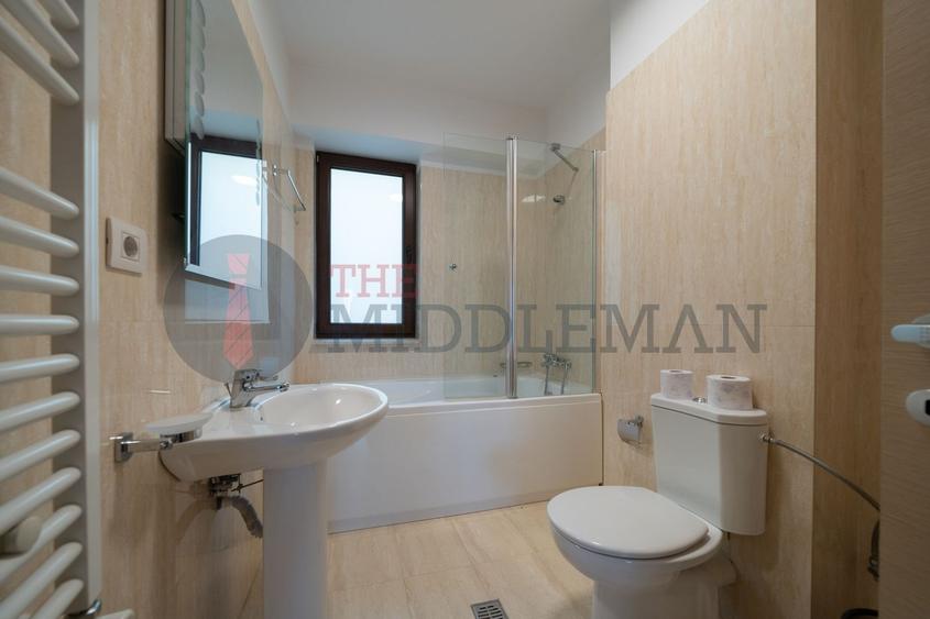 Apartament 4 camere premium – Aron Cotruș, terasă generoasă + parcare