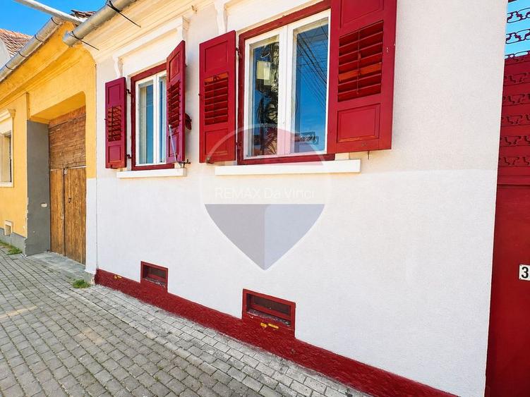 Casă individuala cu vedere catre muntii Postavaru - 24
