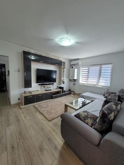 2 camere | Loc de parcare | Centrală pe gaze | Năvodari – Str.Albinelor -390 E