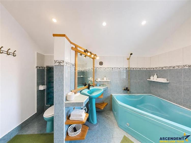 Vila individuala, arhitectura aparte, garaj, terasa,  balcon, Semicentral, Targu - 12