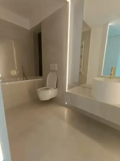 Apartament 3 camere premium în Cortina North | Etaj 5 | Balcon | Vedere panorami