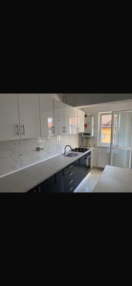 Inchiriez apartament 2 camere LUX