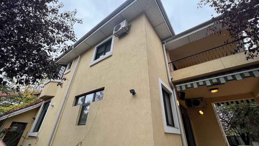 Vila cu teren 652 mp | Romatsa