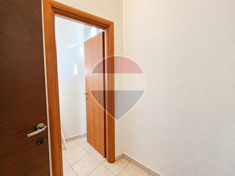 Apartament 3 camere de inchiriat | Singur pe palier |