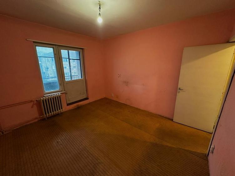 Apartament 3 camere Velenta