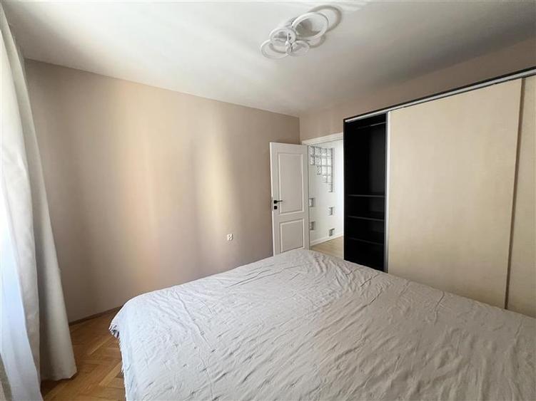 Apartament 2 camere decomandat renovat, etaj intermediar Vlahuta- Scriitorilor