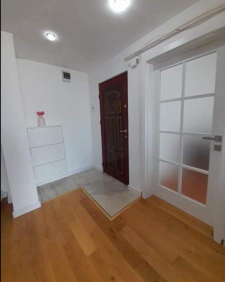 37829  Apartament 2 camere Dezrobirii