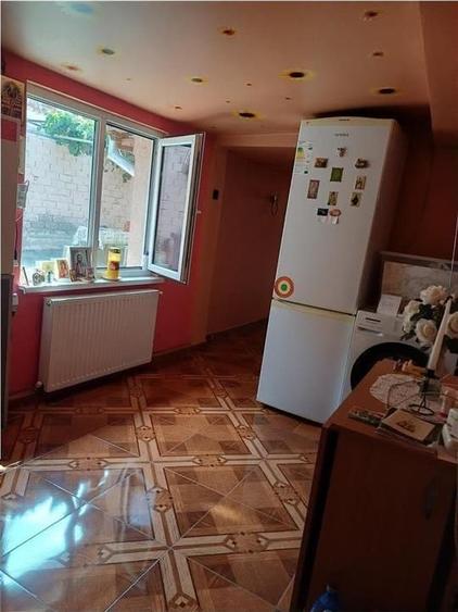 Casa de vanzare 95mp cu teren de 231mp -Intrarea Cartojanca-Rahova