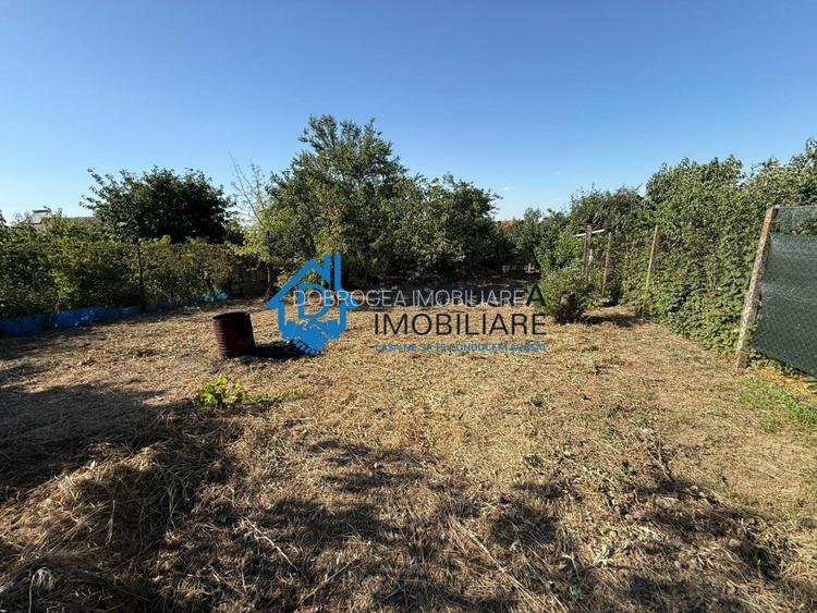 Caslita - teren 513 mp, pomi fructiferi, casa 2 camere - 3