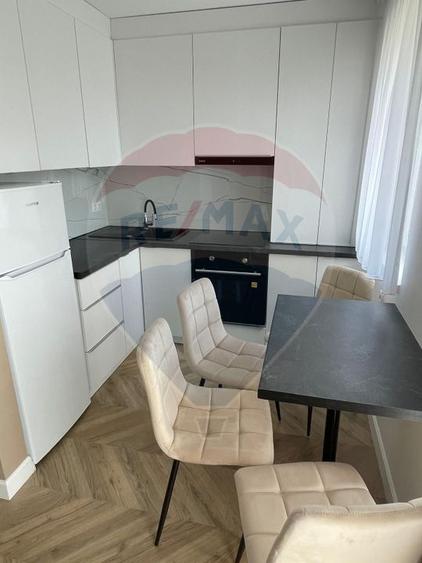 Apartament cu 2 camere de închiriat - strada Daliei -