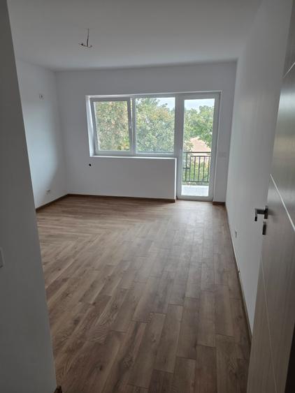 APARTAMENT 3 CAMERE , TRIPAN , INCALZIRE PARDOSEALA, STRADAL SOS GIURGIULUI