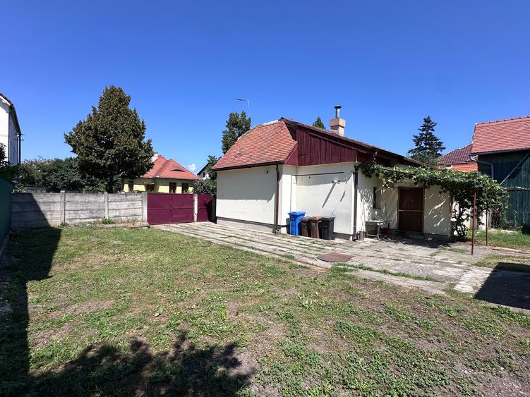 Casa 2 camere singur in curte - teren 900 mp - Sibiu - str. Nicolae Iorga