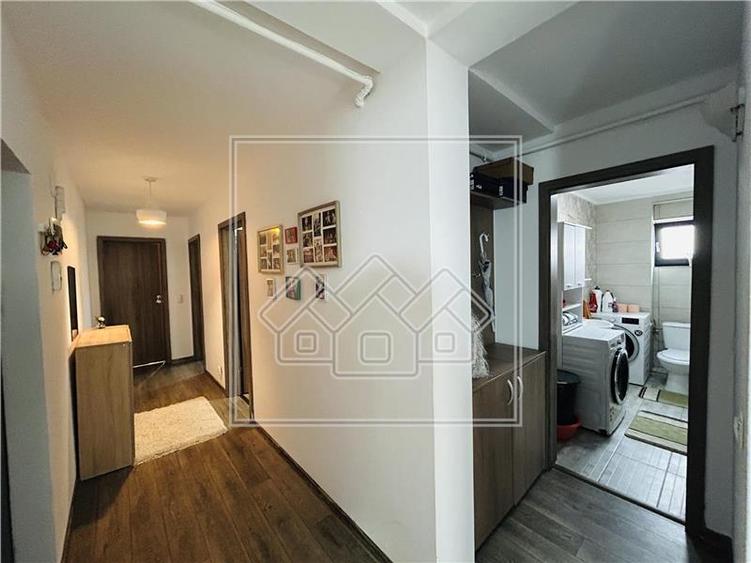 Ap cu 3 camere, 2 bai, gradina si loc de parcare - C. Arhitectilor