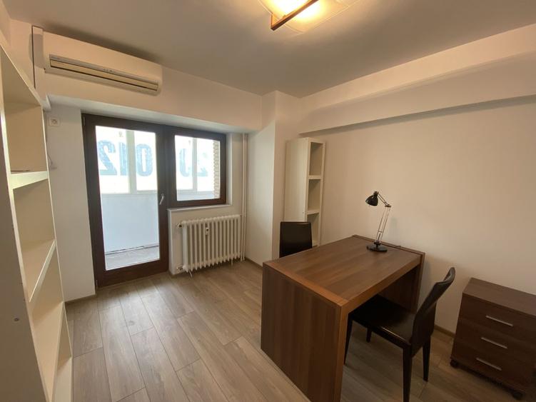 Apartament de închiriat 5 camere birou ideal firmă