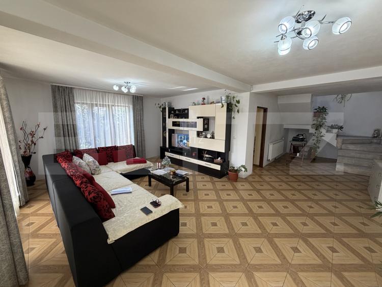 Casa de vanzare in suprafat de 180 mp cu 800 mp teren, loc. Surduc - 13