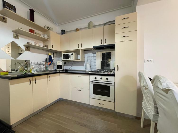 Apartament 2 camere, AMENAJAT, Universitate, Piata Romana, CENTRALA PROPRIE