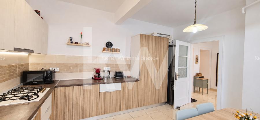 Închiriere apartament cu 3 camere, mobilat și utilat, Central Brasov - 6