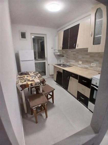 Apartament 2 camere decomandat, cu balcon, renovat, -zona Astra
