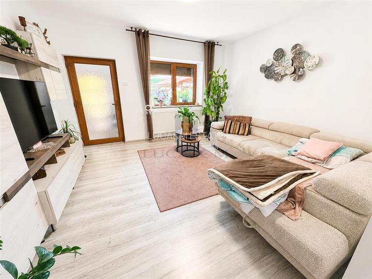Casa individuala cu teren de 1.480 mp in Dumbravita - 3