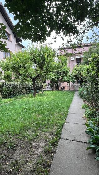 Apartament in vila cu 5 camere si curte proprie | Domenii - Casin - 12